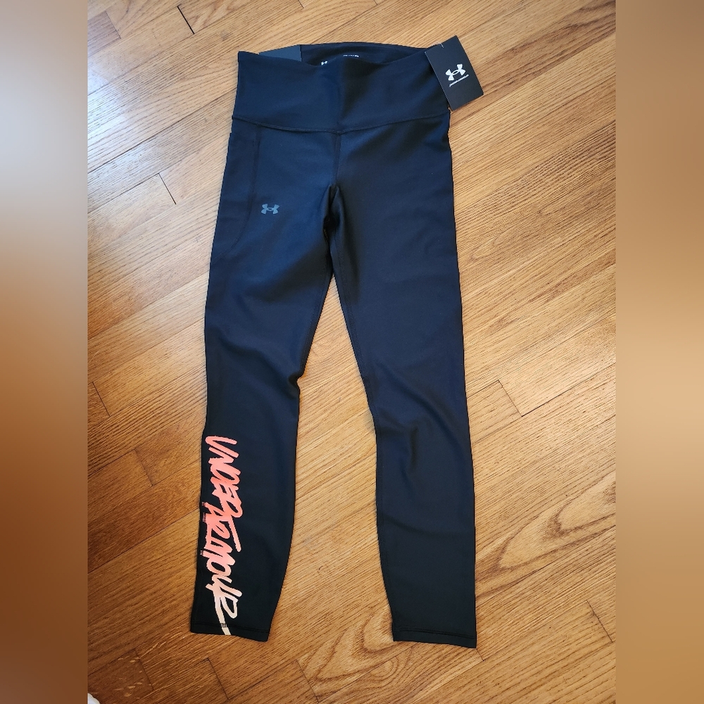 Under Armour black compression legging with pocket